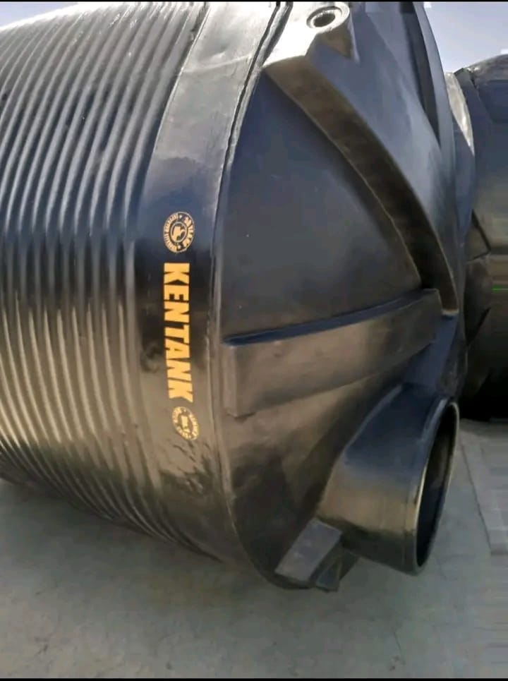 10000 litre water tank